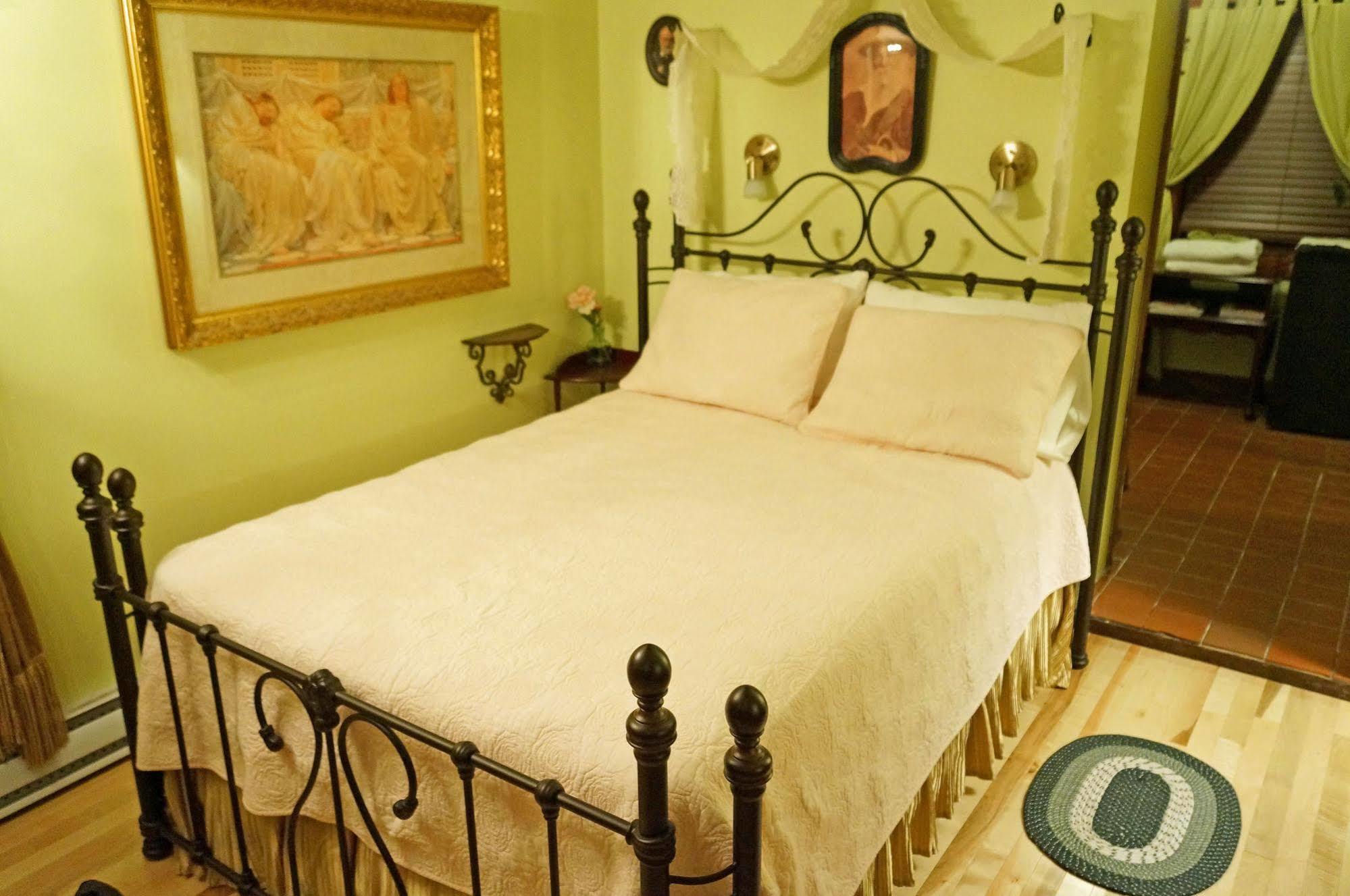 Le Refuge Du Poete Hotel Longueuil Ngoại thất bức ảnh