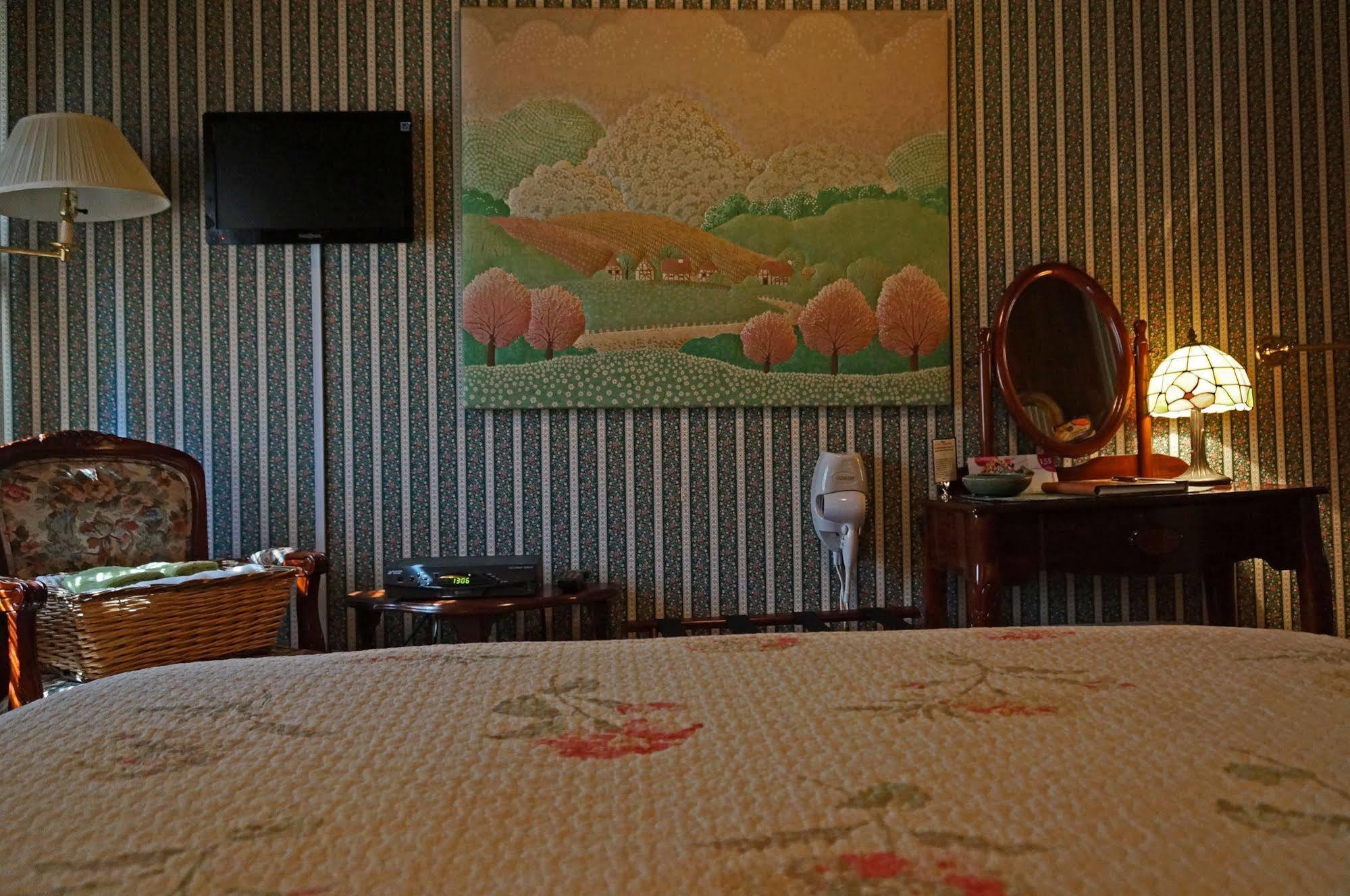 Le Refuge Du Poete Hotel Longueuil Ngoại thất bức ảnh